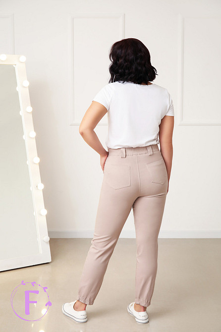 Жіночі брюки джоггери "Elias" тонкі оптом | Батал | Розпродаж моделі 52, Бежевий Київ - фото 2