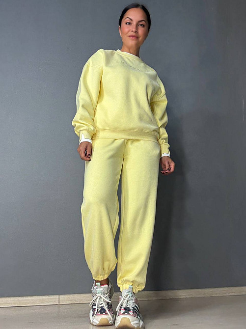 Костюм женский A-N 27063 свитшот и джогеры оверсайз с вышивкой желтый, желтый, M Киев - изображение 5