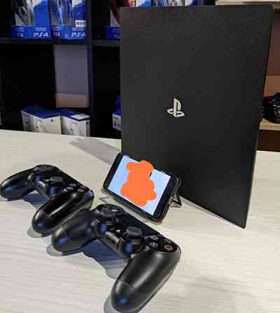 Sony PlayStation 4 Pro 1 TB (колі2 Джойстика).З Гарантією. Харків