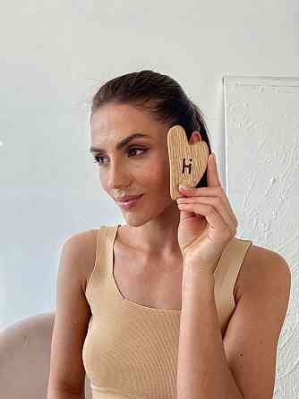 Шкребок гуаша для масажу обличчя дерев‘яний Hillary Киев