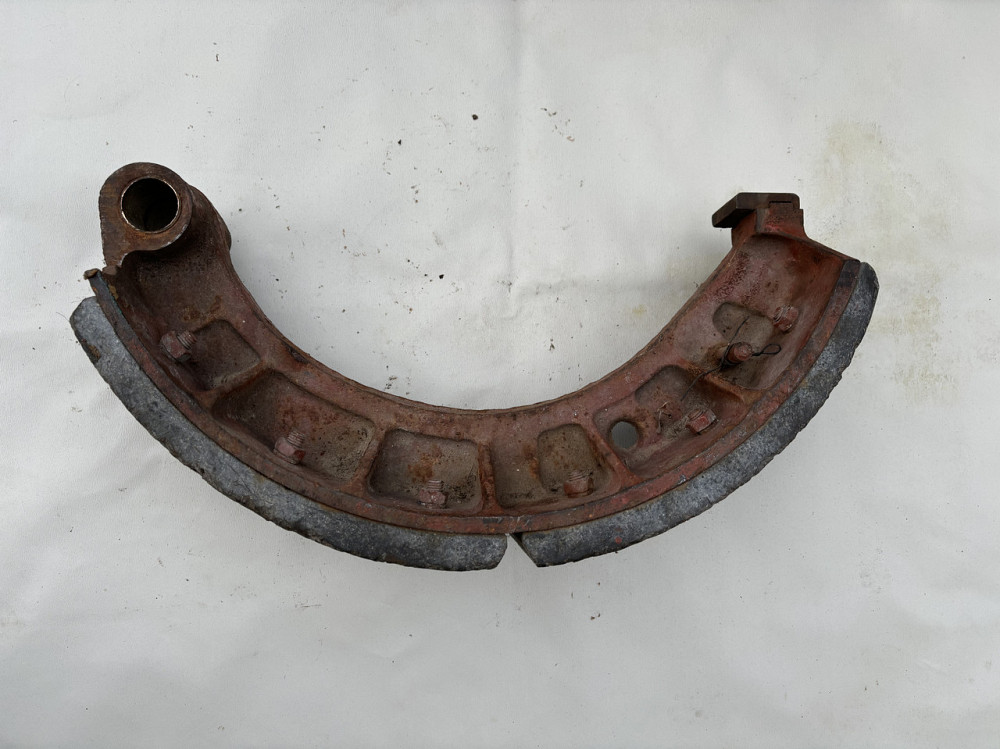 Колодка тормозная верхняя К-700, К-701. 700.23.00.010. Харьков - изображение 1