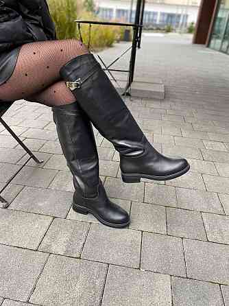 VLAMAX Стильні жіночі зимові чоботи шкіряні на низькому ходу чорні на хутрі C122 р. 36-41 Коломия