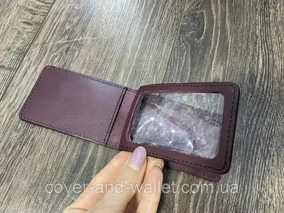 Шкіряна обкладинка для ID-паспорта й автодокументів із гербом України на три відділення P-Leather Бордовий Київ
