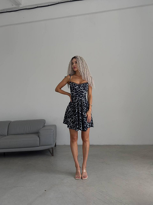 Женское летнее леопардовое мини платье на завязках штапель Одесса - изображение 2