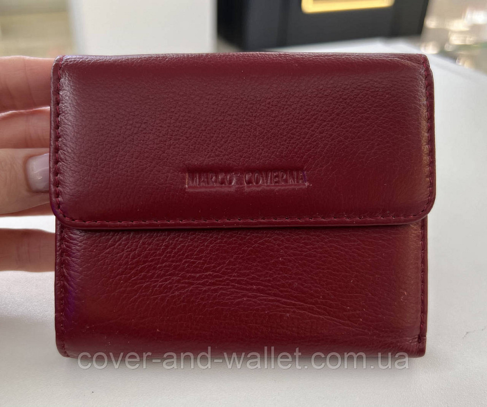Невеликий шкіряний жіночий гаманець бордового кольору на магніті Marco Coverna 68629 Київ - фото 8