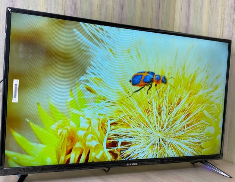 Телевизор Samsung 34