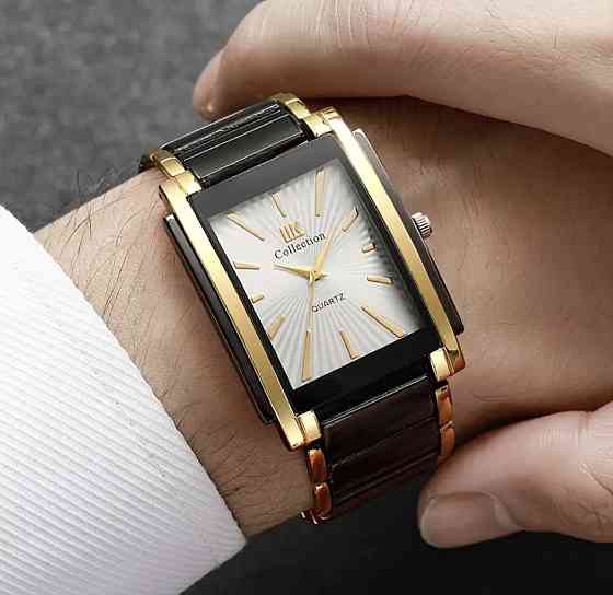 Чорний із золотистим чоловічий годинник Сміла