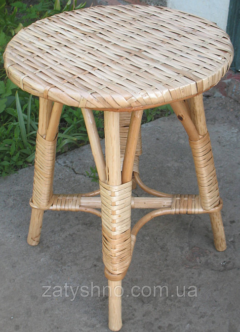 Стол плетеный круглый с полкой Киев - изображение 3