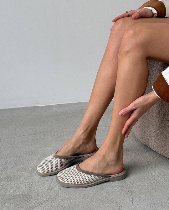 Mermaid Стильні шльопанці жіночі, натуральна шкіра + сітка, бежеві з закритим носком літні Merm Коломия - фото 3