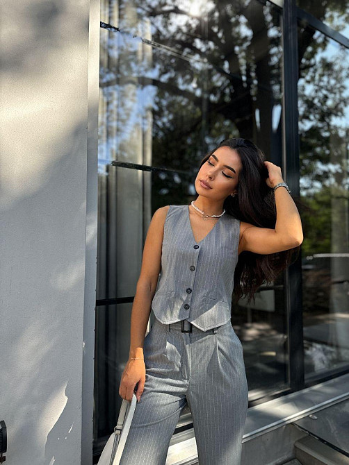 Женский брючный костюм двойка: жилет и брюки турецкая костюмка Серый, 44 Одесса - изображение 6