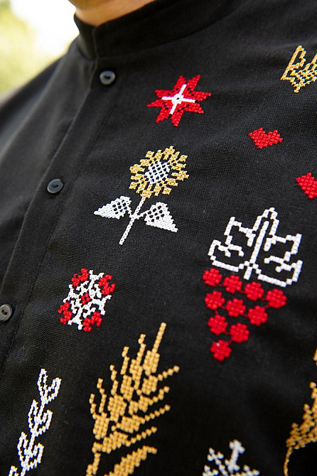 Вишиванка чоловіча, короткий рукав, чорна льон топ Київ - фото 3