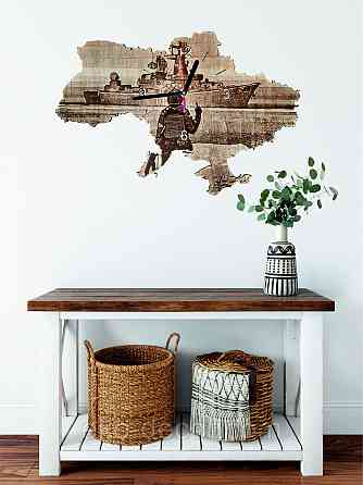 Деревянные настенные часы с подсветкой 