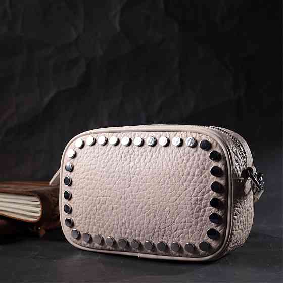 Шкіряна сумка декорована металевими кнопками Vintage 22334 Біла Київ