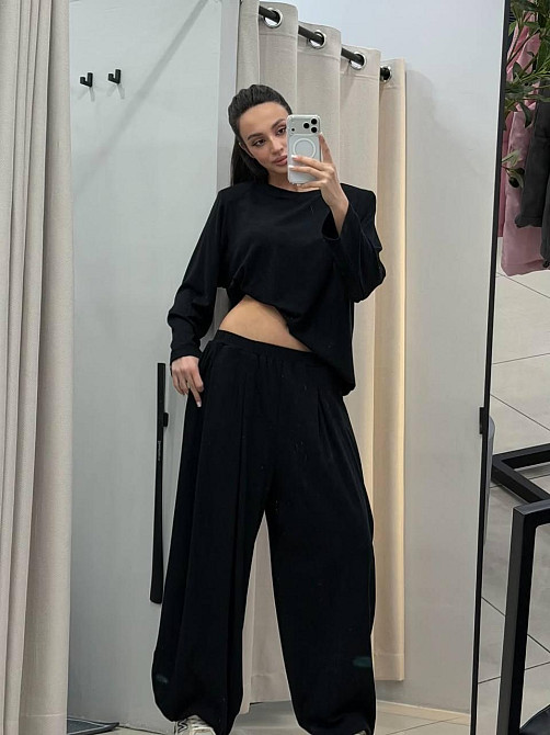 Женский стильный повседневный костюм из натуральной вискозы с плечиками. Черный, 46/48 Одесса - изображение 2