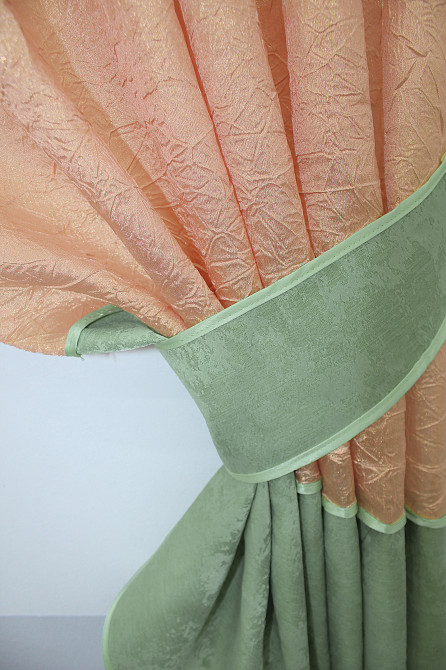 Кухонные шторы VR-Textil № 073к с ламбрекеном и подхватами персиковый с оливковым 270х170 см (52-0477) Киев - изображение 3