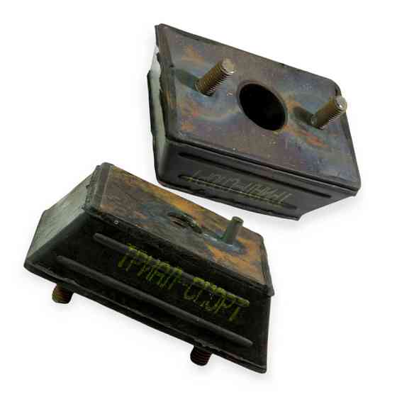 Подушка ГАЗ 3302, 2705, 2217, 3110, 5301 передня (к-кт 2 шт) двигуна Мукачево