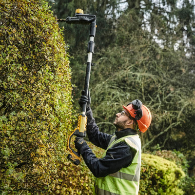 Кусторез DeWALT со штангой, 18V, 55 см (без АКБ и ЗУ) (DCMPH566N) Винница - изображение 7