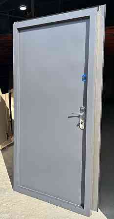 Двері металеві Redfort - Серія Метал/Метал + притвор комплектація Оптима плюс, RAL 7024 Київ