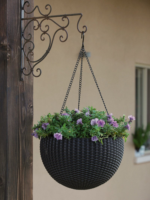 Горщик для рослин Keter Rattan hanging sphere з ланцюжками підвісний, темно-коричневий, 8,6 л Київ - фото 9