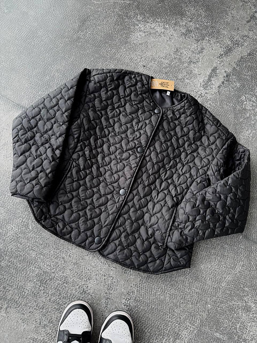 Женская повседневная куртка с сердечками на кнопках плащевка Лаке на силиконе Одесса - изображение 1