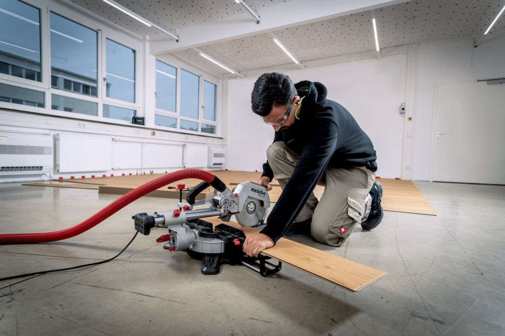 Профессиональная торцовочная пила с протяжкой Metabo KGS 216 M New: 1500 Вт, глубина реза 70мм, диск 216 x 30 мм, Киев - изображение 7