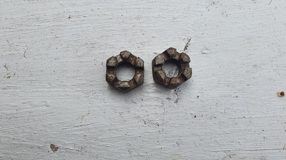 Гайка корончатая М10х1. СССР. Харьков - изображение 1