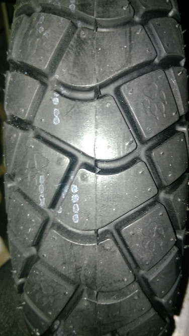 Шина мотоцикл 3,00 -10 ТL ( S-223 , бескамерная) Мукачево - изображение 1