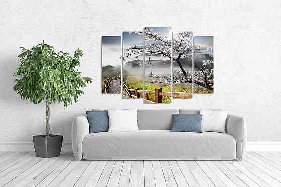 Модульна картина у вітальню/спальню  Сакура в пейзажі гір LM001_5 115x170 см Київ