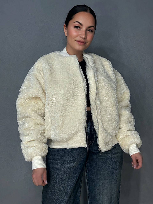 Шуба женская Lady Yep 10016 мех тедди бомбер короткая оверсайз молочная, молочний, 42 Киев - изображение 1
