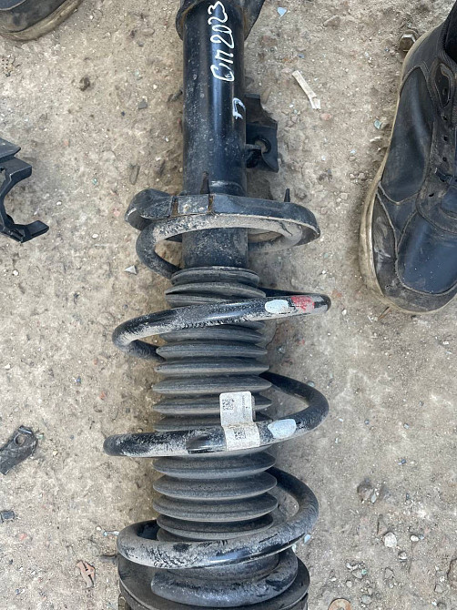 Стійка передня ліва в зборі Hyundai Tucson 2021-2025 Київ - фото 1