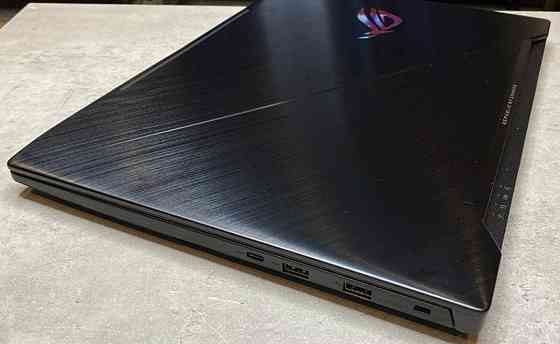 Ноутбук ASUS ROG Strix 17"GTX 1050ti /i7 8750h ssd 1Tb /16Gb. Київ