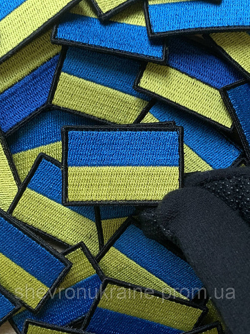Шеврон флаг Украины с черным кантом (Форма прямоугольная. На липучке) Размер 4.5x3см Киев - изображение 4