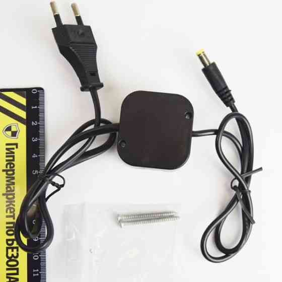 Блок живлення Full Energy BG-1215 12 В / 1.5 А (Довжина мережевого кабелю: 0.38 м, Довжина вихідного кабелю: 0.4 м) Київ