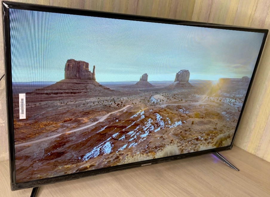 Телевизор: Samsung 32