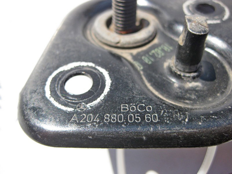 Mercedes-Benz  A2048800560 Петля - фіксатор замка капота верхня C-Class W204 SLS C197 Одесса - изображение 3