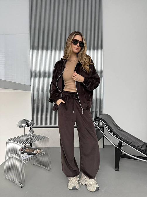 Женский стильный повседневный велюровый костюм двойка Шоколад Одесса - изображение 5