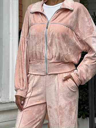 Женский стильный повседневный велюровый костюм двойка Персик Одесса