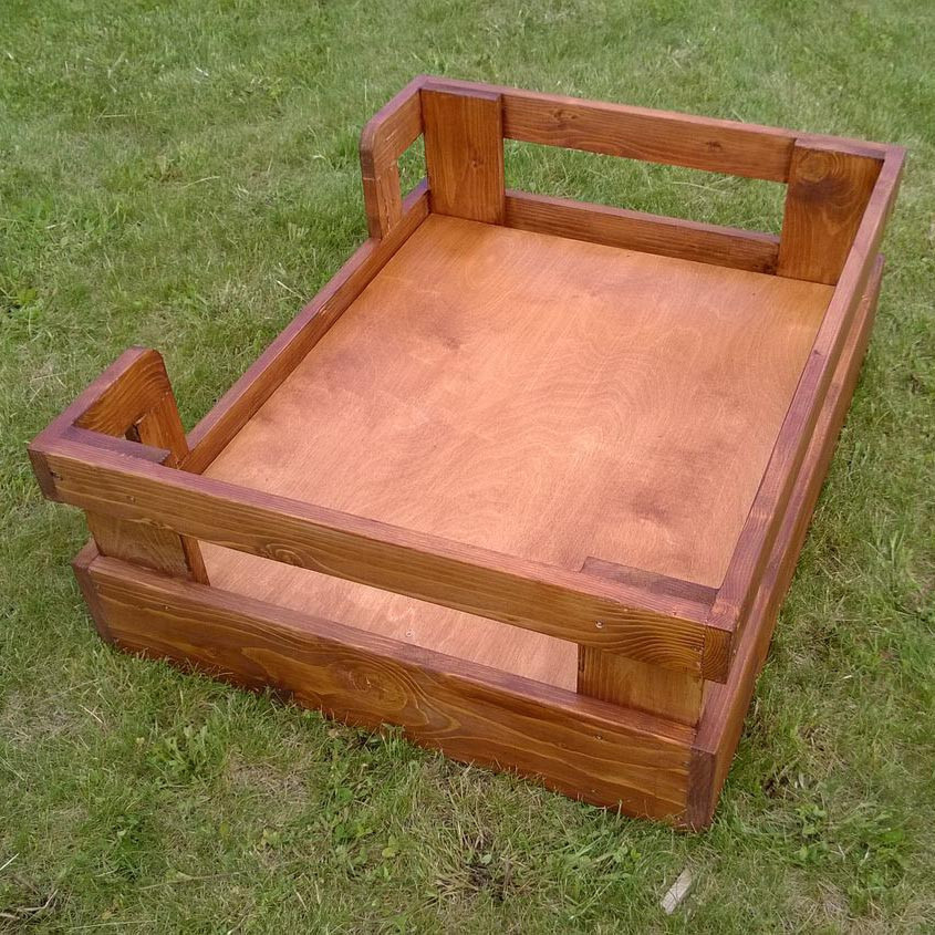 Лежак деревянный для собаки 