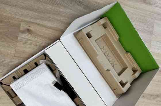 Игровая Консоль Microsoft Xbox series S 512Gb. Киев