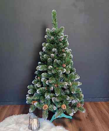 Ялинка штучна з шишкою 1,3 м зелена з білими кінчиками Харків