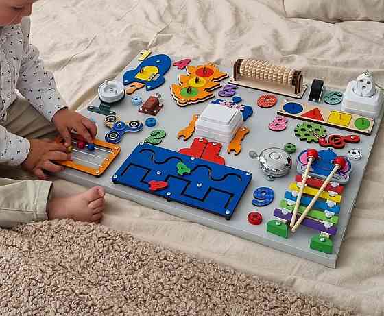 Бізіборд Розвивальна дошка 40х50 Розвивальна дошка для дітей Іграшки від 6 місяців для розвитку дрібної моторики Київ