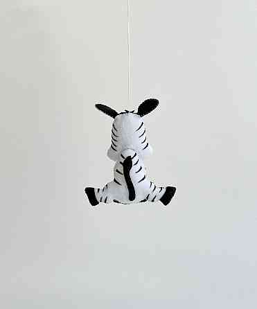 М’яка фетрова іграшка зебра ручної роботи – безпечна розвиваюча іграшка Київ