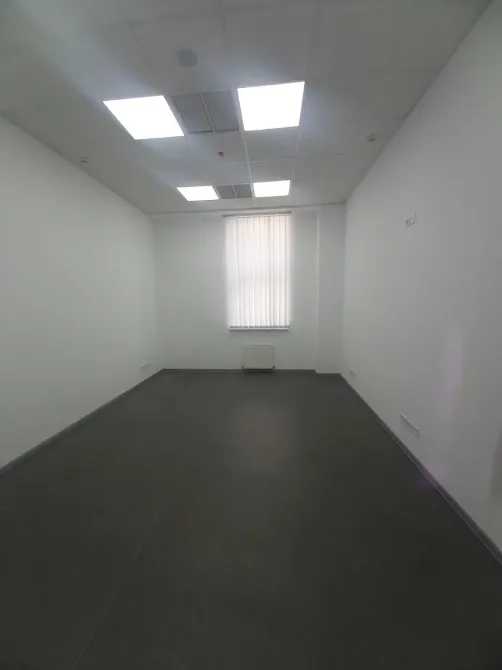 Офіс в самому центрі міста. Генерація електроенергії. Ремонт як на фото, все свіже і нове. Цілих 3 С/В. Розкішний вид на місто. Дніпро - фото 7