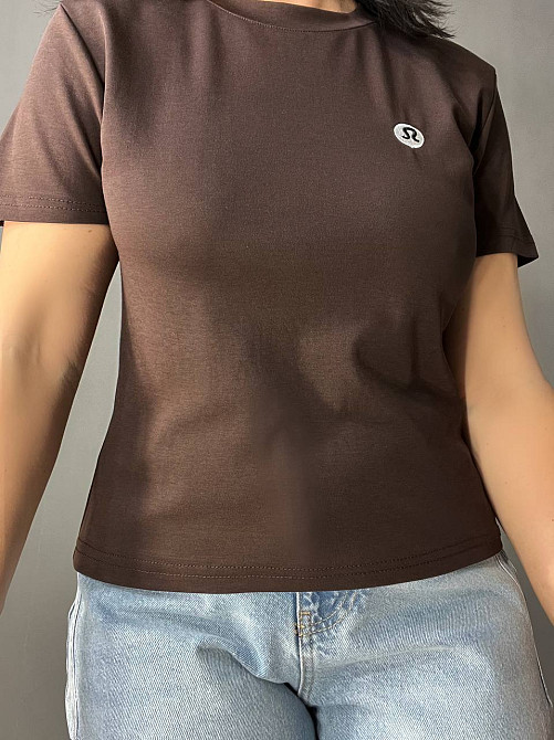 Футболка женская A-N 26048 базовая средняя длина классическая вышивка омега, коричневый, one size Киев - изображение 13