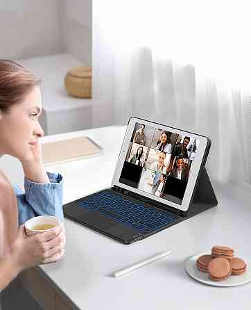 Фирменный защитный чехол Chesona с Bluetooth клавиатурой для iPad 10.2 (2019/20/21)/pro10.5(2017)/Air 3 10.5 Днепр