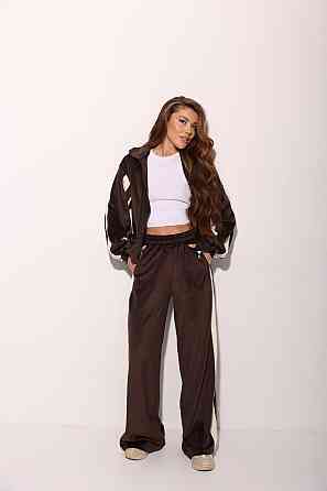 Жіночий велюровий прогулянковий костюм із контрастними вставками. 48/52 Одеса