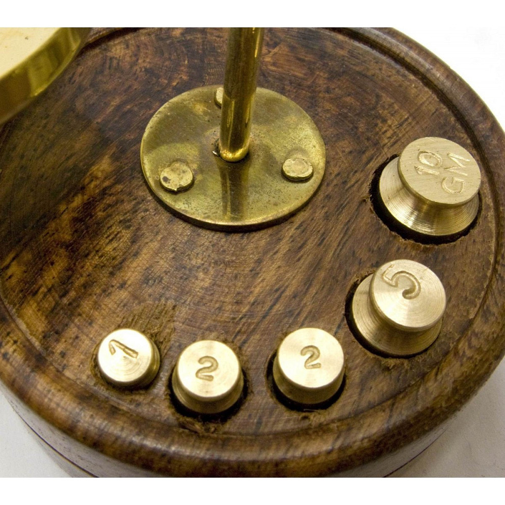 Весы бронзовые на деревянной подставке Киев - изображение 2