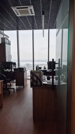 Офіс А+ класу в центрі міста. З ремонтом (без меблів) Свіжа будівля, своя система опалення, чіллір фанкойл, дубльовані ліфти, система мікроклімату. 2  Дніпро