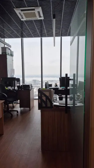 Офіс А+ класу в центрі міста. З ремонтом (без меблів) Свіжа будівля, своя система опалення, чіллір фанкойл, дубльовані ліфти, система мікроклімату. 2  Дніпро - фото 5