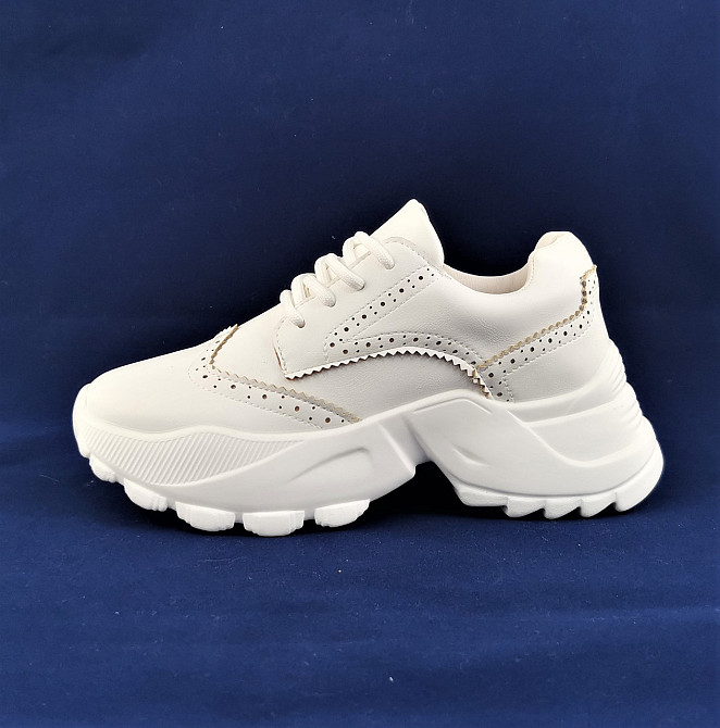 Женские Кроссовки на Танкетке Белые Слипоны Мокасины на Платформе (размеры: 38) - 20 Днепр - изображение 3